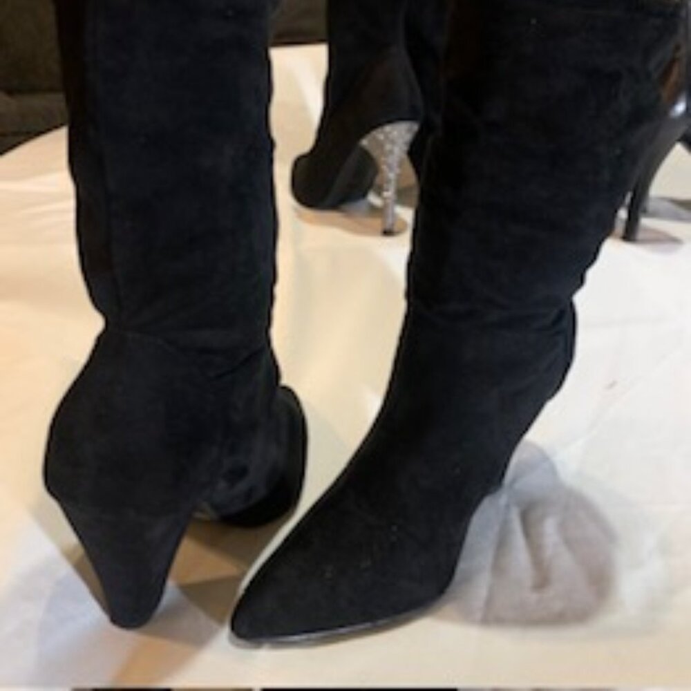 Black boot